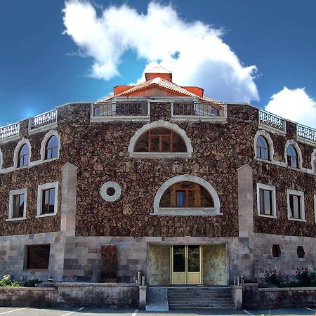 Amrots Hotel Vayk Luaran gambar