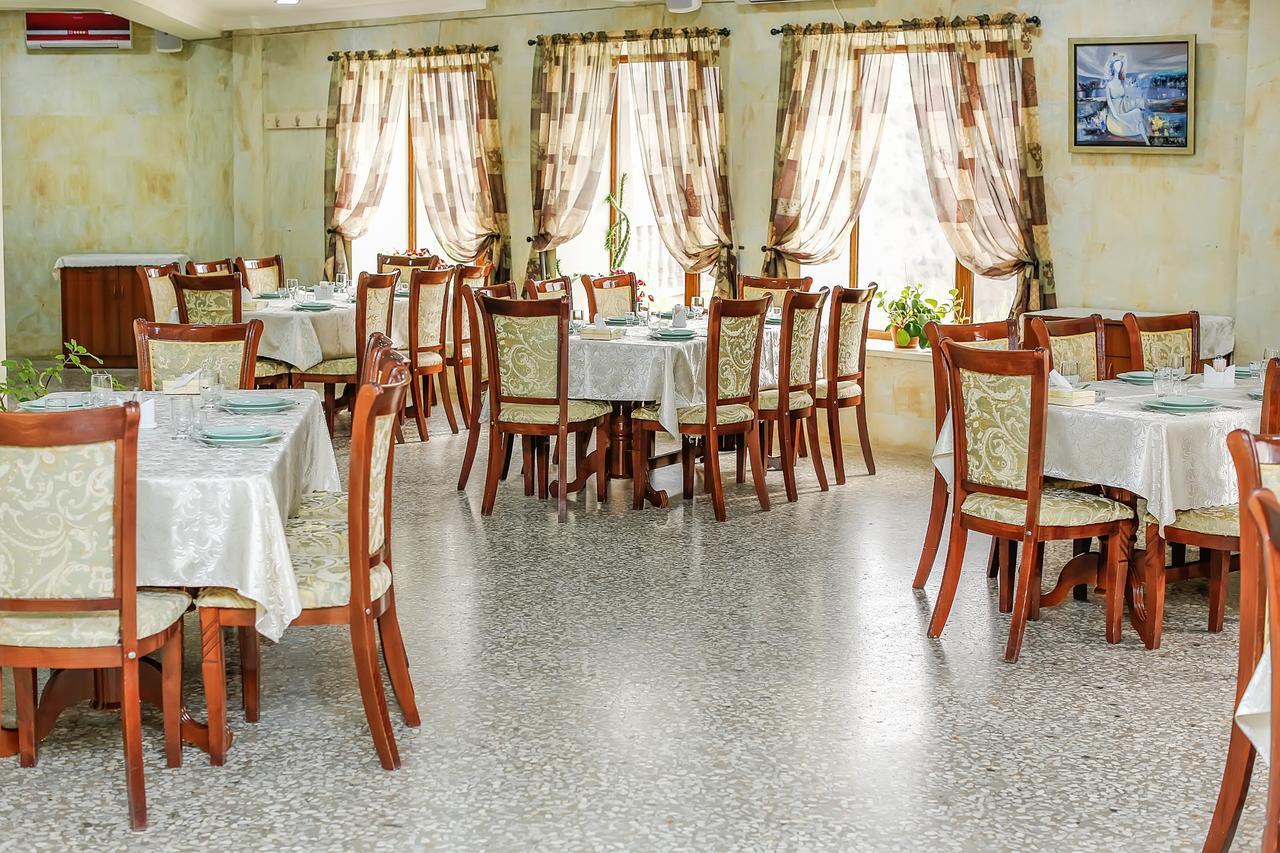 Amrots Hotel Vayk Luaran gambar