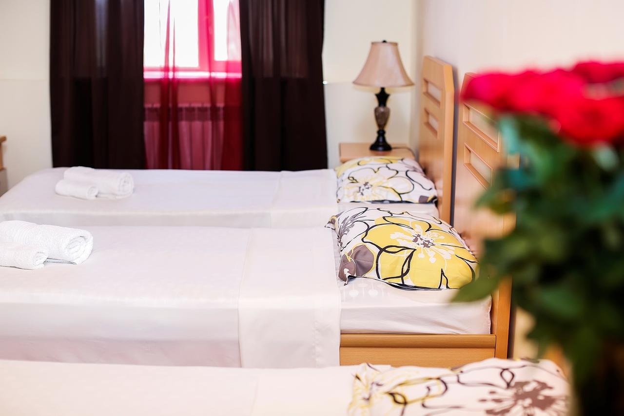 Amrots Hotel Vayk Luaran gambar