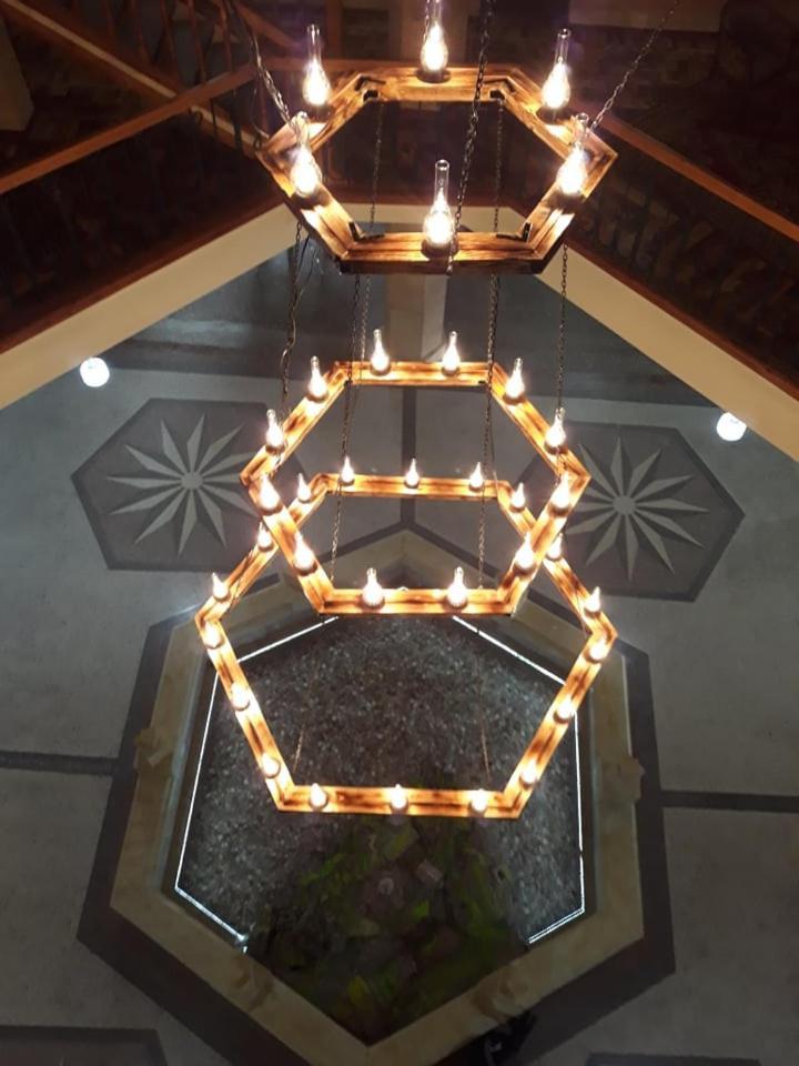 Amrots Hotel Vayk Luaran gambar